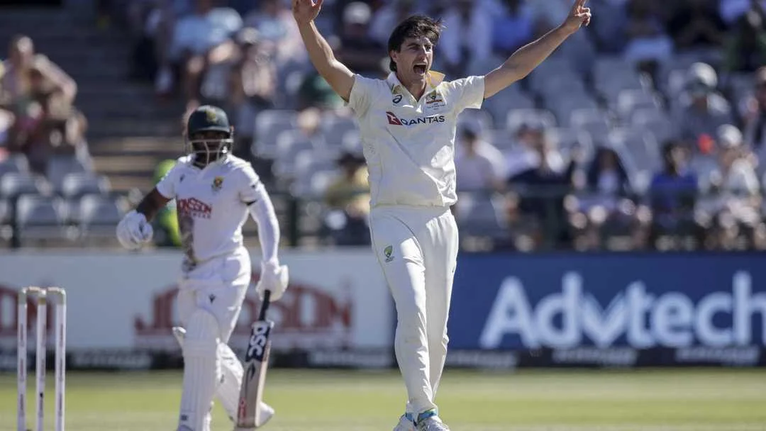 Newlands cricket Test mein Pat Cummins ke field changes aur Australia bowling attack ki strategy par GNN report