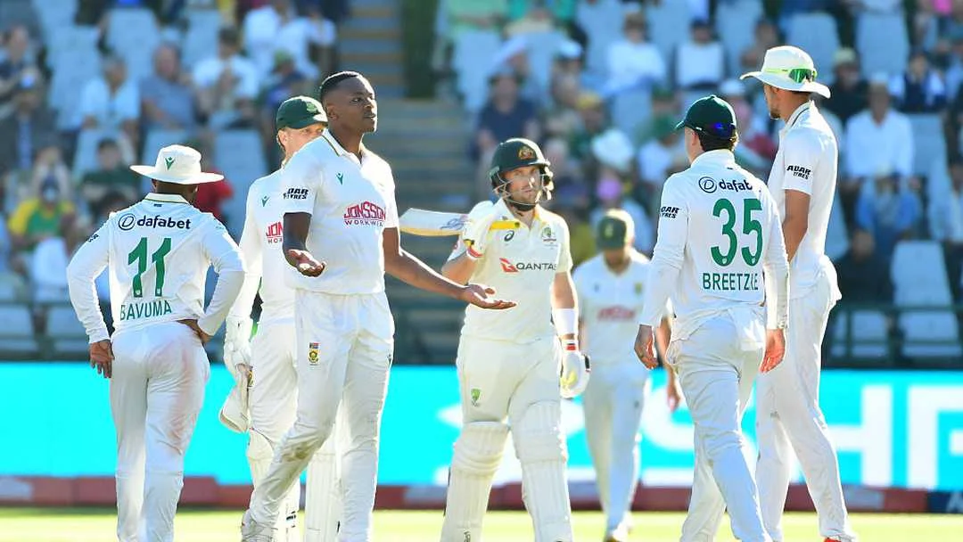 Australia and South Africa third Test at Newlands with Josh Inglis and Alex Carey partnership central to the second-day match report from GNN