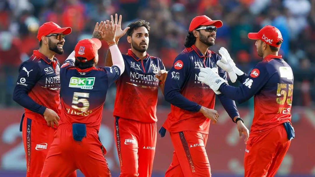 IPL 2026 playoff race analysis featuring RCB qualification and seven teams chasing remaining spots, The Guru Gyan cricket news visual